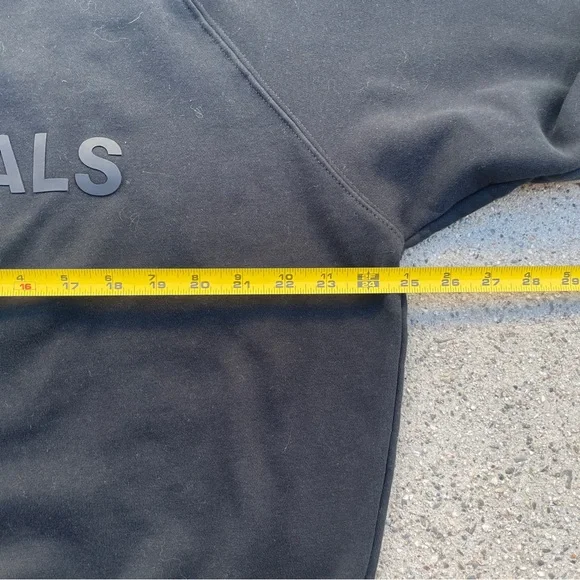 Essentials Fear Of God Black Men's Pullover Sweater Size Medium - Picture 7 of 9